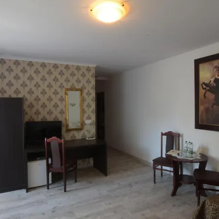 Hotel Dworek Zloty Rog I Restauracja Krakow