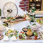 Dworek Zloty Rog I Restauracja Отель