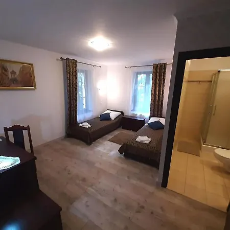 Dworek Zloty Rog I Restauracja 3* Cracovie