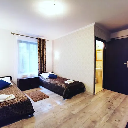 Hotel Dworek Zloty Rog I Restauracja