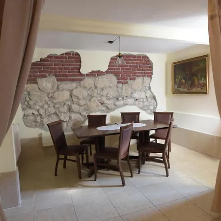 Dworek Zloty Rog I Restauracja 3*