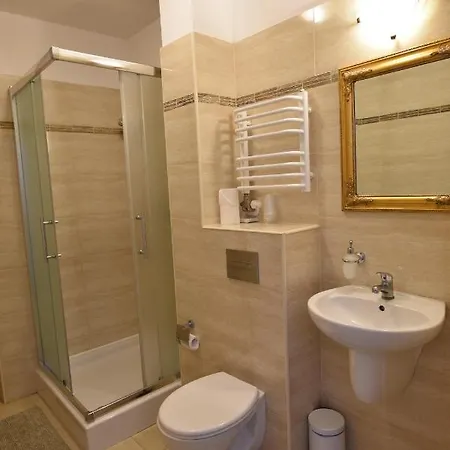 Hotel Dworek Zloty Rog I Restauracja