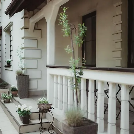 Hotel Dworek Zloty Rog I Restauracja Krakau