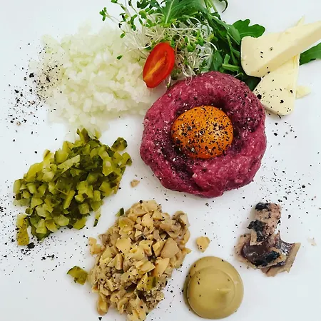 Dworek Zloty Rog I Restauracja