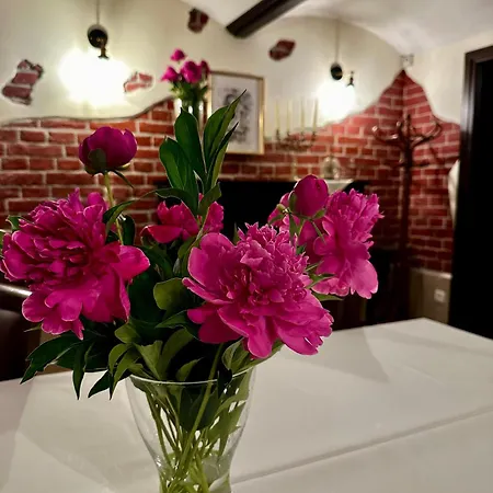 Dworek Zloty Rog I Restauracja