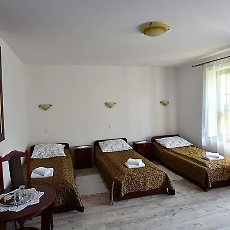 Ξενοδοχείο Dworek Zloty Rog I Restauracja 3*