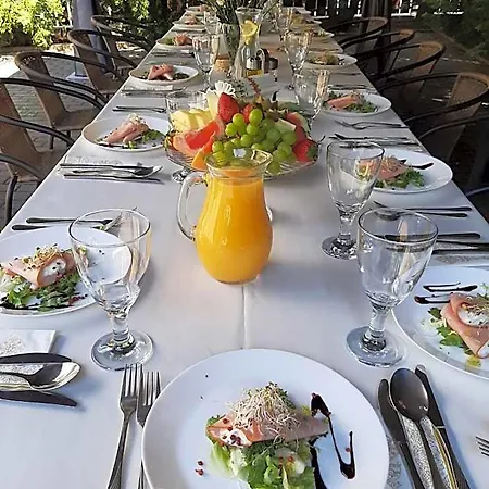 Dworek Zloty Rog I Restauracja