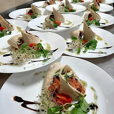 Hotel Dworek Złoty Róg I Restauracja Kraków