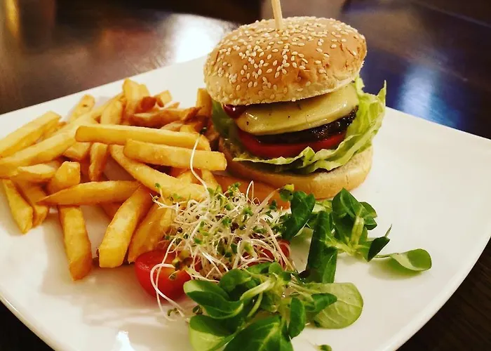 Dworek Zloty Rog I Restauracja