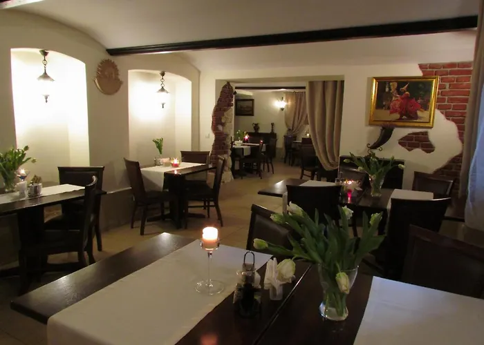 Dworek Zloty Rog I Restauracja كراكوفيا