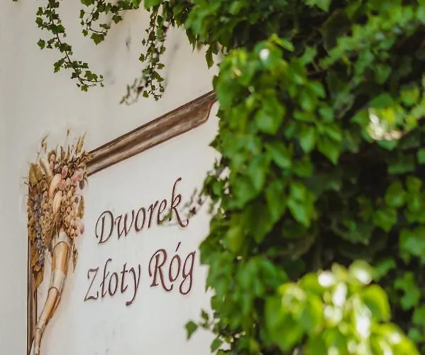 Dworek Zloty Rog I Restauracja Krakow