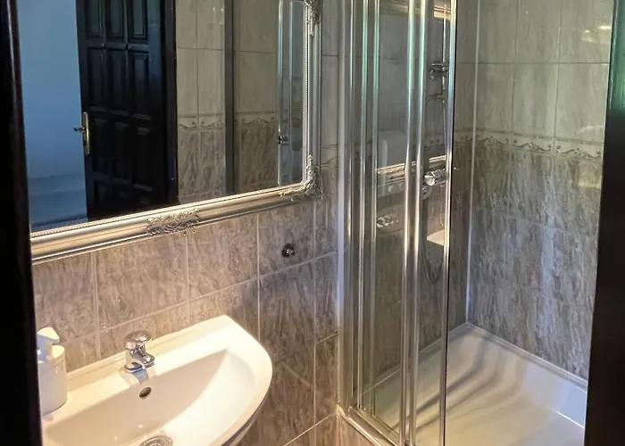 فندق Dworek Zloty Rog I Restauracja