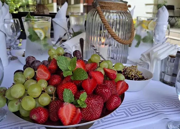 Dworek Zloty Rog I Restauracja 3* Krakow