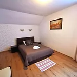 Dworek Zloty Rog I Restauracja 3*