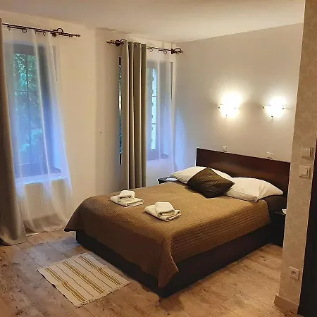 Dworek Zloty Rog I Restauracja 3* 克拉科夫