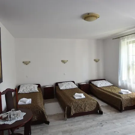 Dworek Zloty Rog I Restauracja 3* 克拉科夫